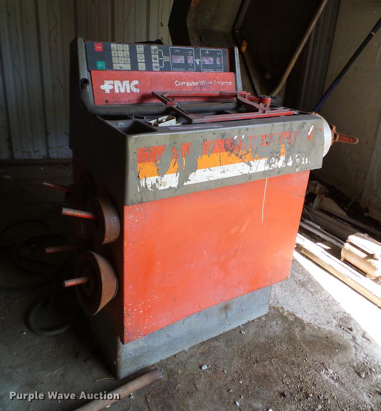 image for item DG9992 FMC 5800-1 wheel balancer