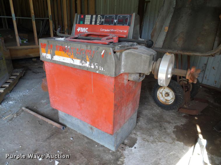 image for item DG9992 FMC 5800-1 wheel balancer