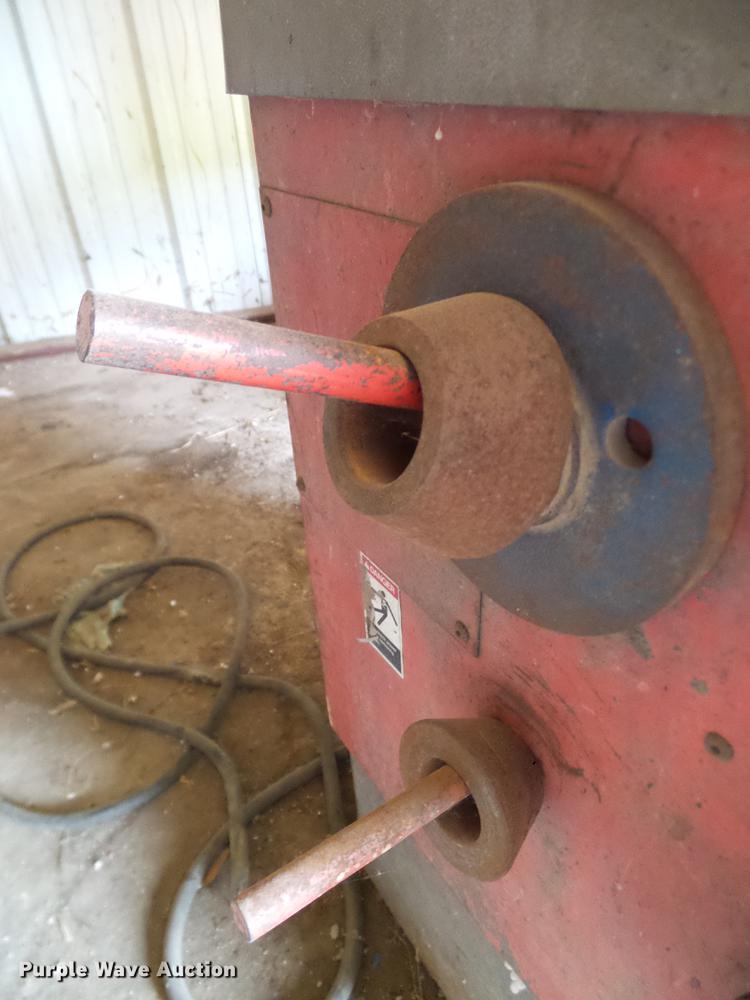 image for item DG9992 FMC 5800-1 wheel balancer