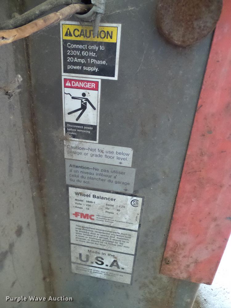 image for item DG9992 FMC 5800-1 wheel balancer