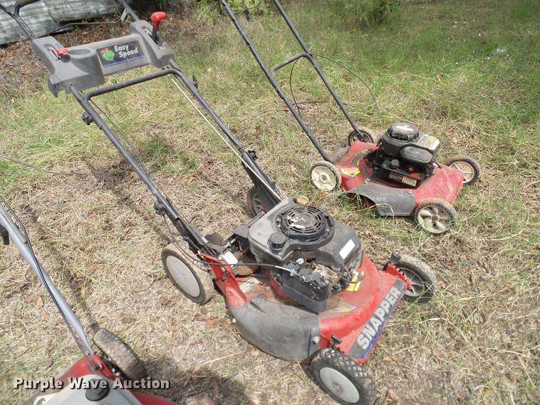 image for item DG9997 (7) push mowers