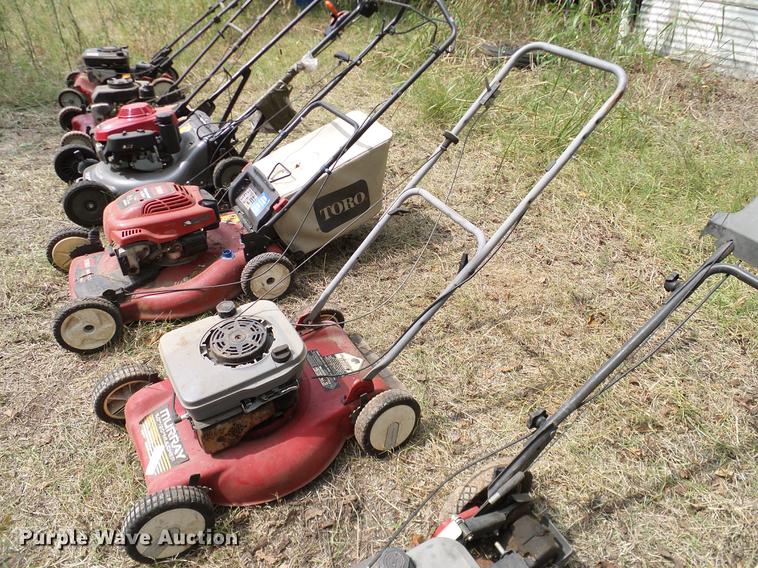 image for item DG9997 (7) push mowers