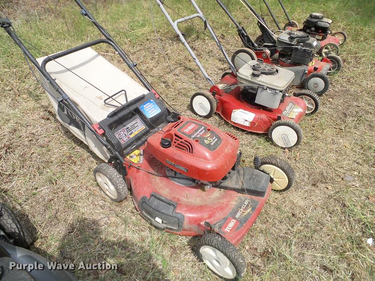 image for item DG9997 (7) push mowers