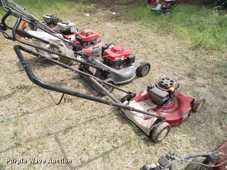 image for item DG9997 (7) push mowers