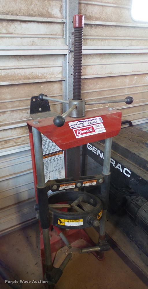 image for item DG9999 Branick 7200 strut spring compressor