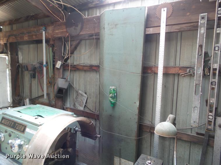 image for item DH9434 Mighty Turn ML-2160GL lathe