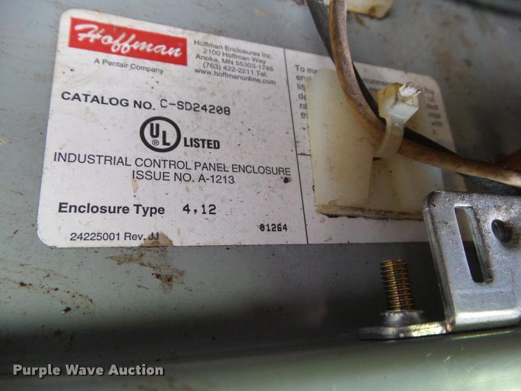 image for item DH9436 2002 Lift Tech Shaw box hoist