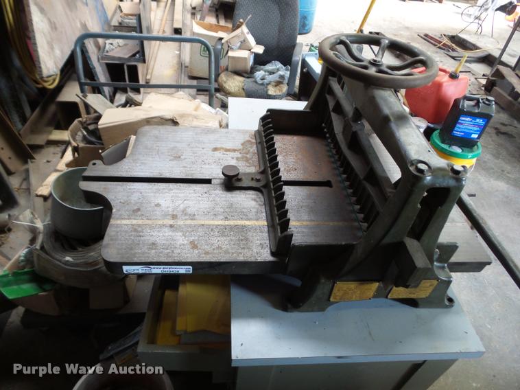 image for item DH9438 Chandler & Price paper cutter