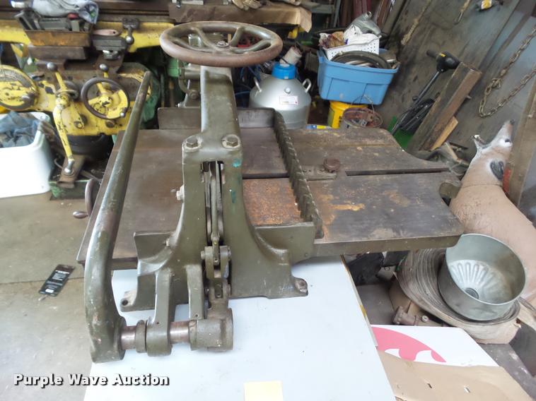 image for item DH9438 Chandler & Price paper cutter