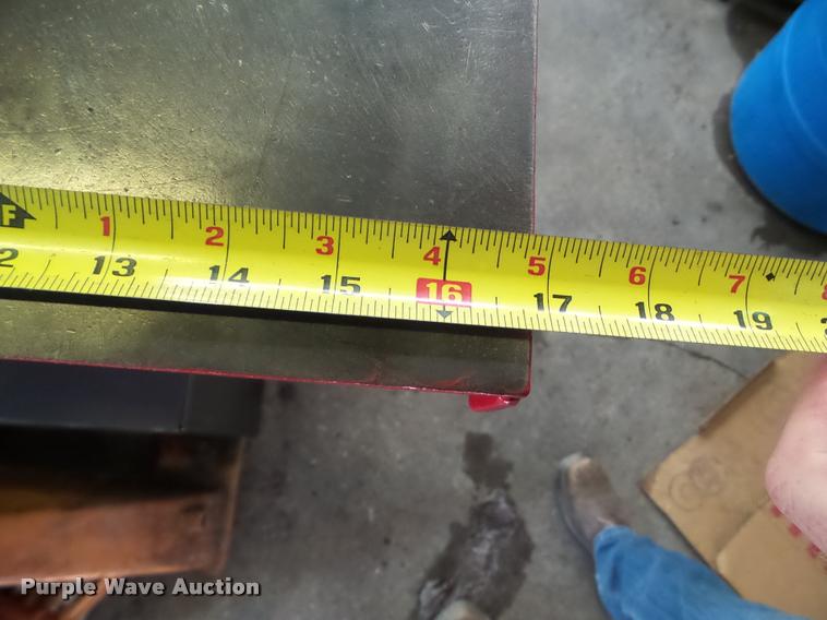 image for item DH9439 Edwards Jaws IV iron worker