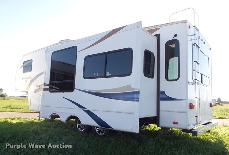 image for item DH9712 2011 Heartland Sundance camper