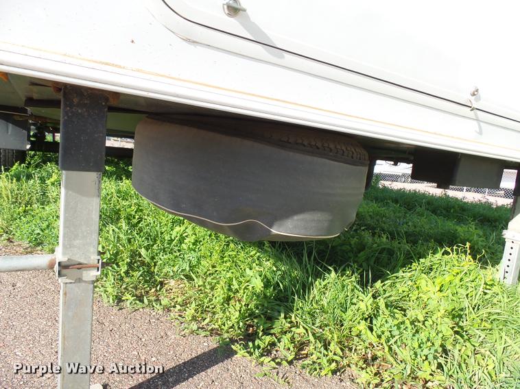 image for item DH9712 2011 Heartland Sundance camper