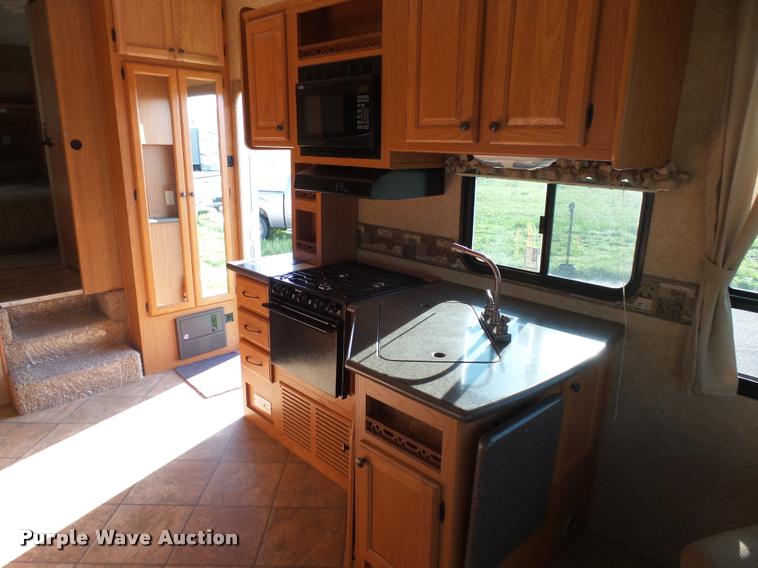 image for item DH9712 2011 Heartland Sundance camper