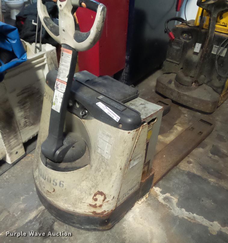 image for item DP9199 WF pallet jack