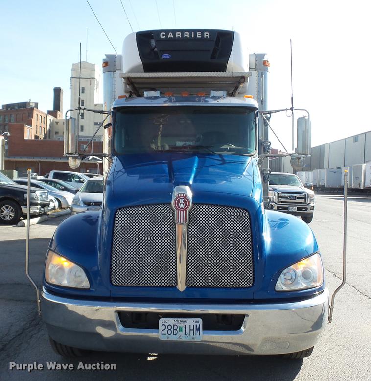 image for item DP9202 2009 Kenworth T3 refrigerated box truck