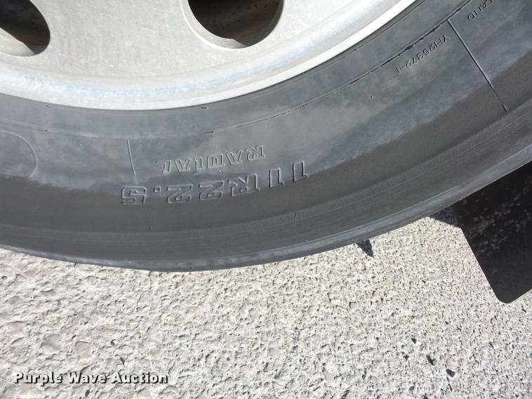 image for item DP9202 2009 Kenworth T3 refrigerated box truck