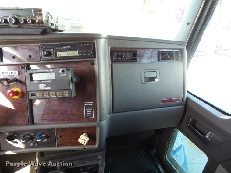 image for item DP9202 2009 Kenworth T3 refrigerated box truck