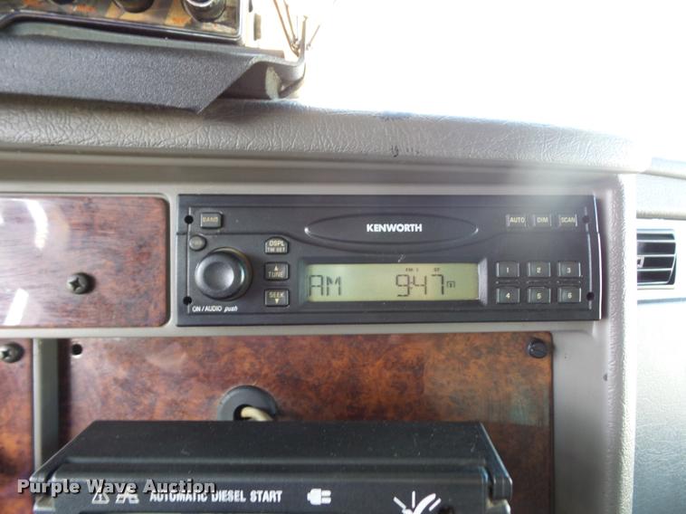 image for item DP9202 2009 Kenworth T3 refrigerated box truck