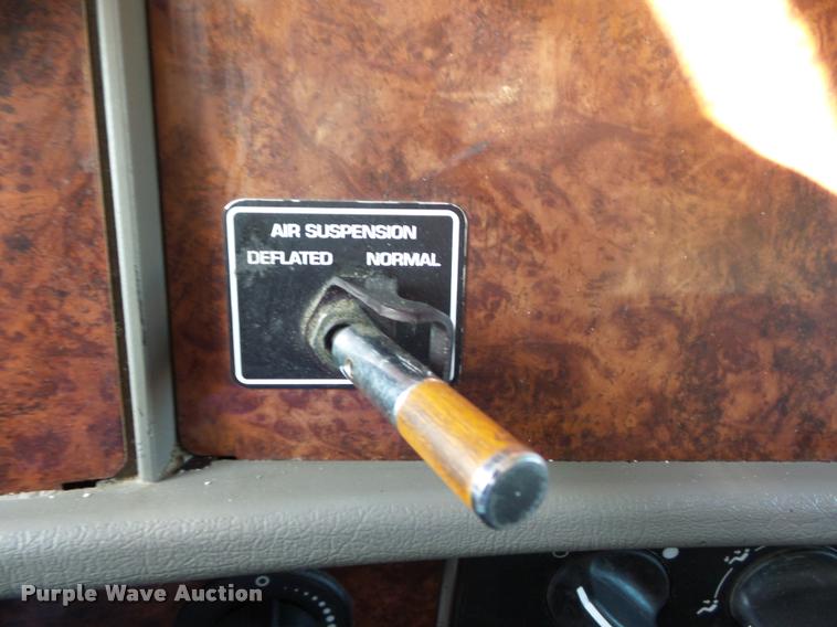 image for item DP9202 2009 Kenworth T3 refrigerated box truck