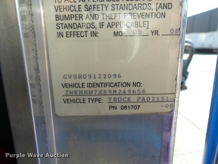 image for item DP9202 2009 Kenworth T3 refrigerated box truck