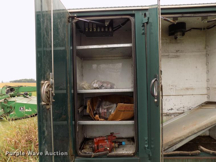 image for item DP9953 Maintainer utility bed with crane