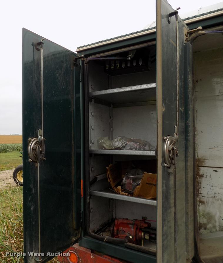 image for item DP9953 Maintainer utility bed with crane