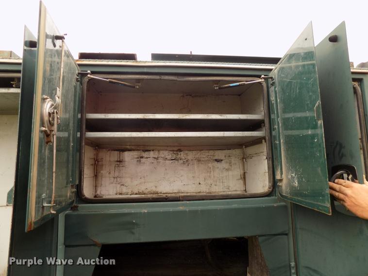 image for item DP9953 Maintainer utility bed with crane