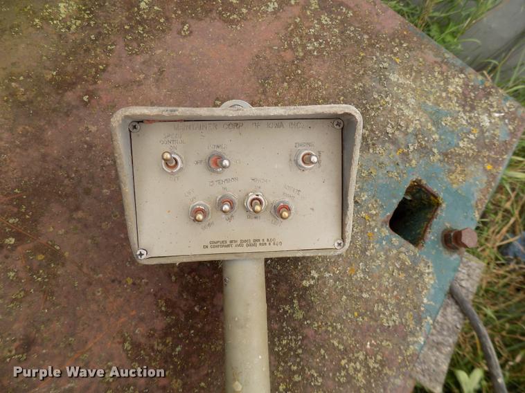 image for item DP9953 Maintainer utility bed with crane