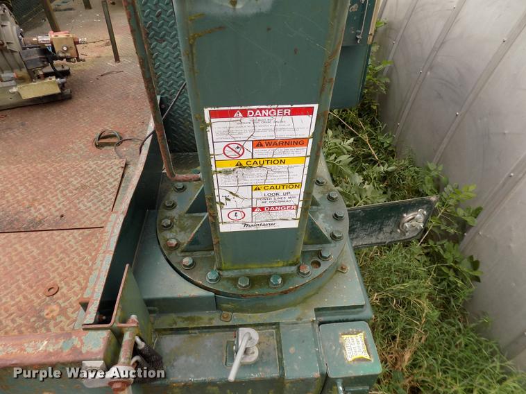 image for item DP9953 Maintainer utility bed with crane