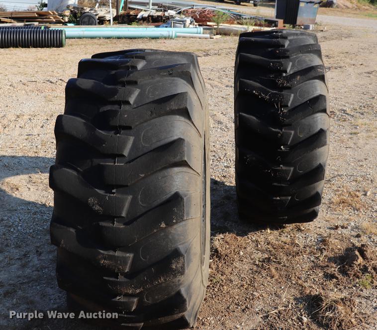 image for item DQ9250 (2) 19.5L-24 tires