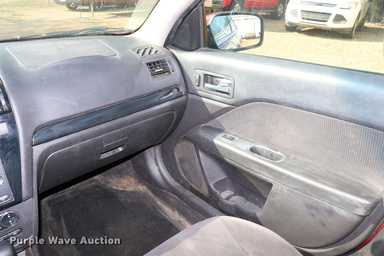 image for item DQ9259 2008 Ford Fusion SEL