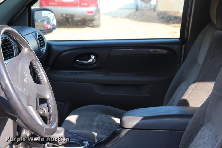 image for item DQ9260 2002 GMC Envoy