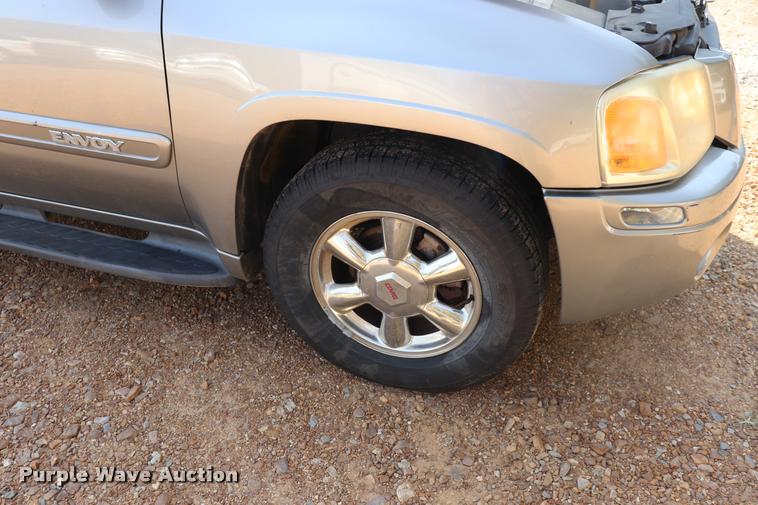 image for item DQ9260 2002 GMC Envoy