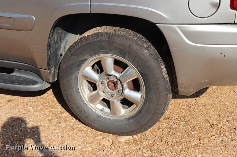 image for item DQ9260 2002 GMC Envoy