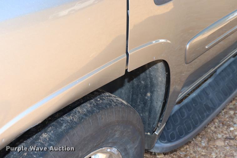 image for item DQ9260 2002 GMC Envoy