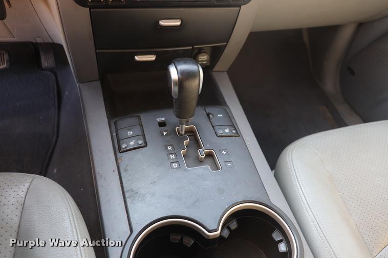 image for item DQ9261 2008 Kia Borrego SUV