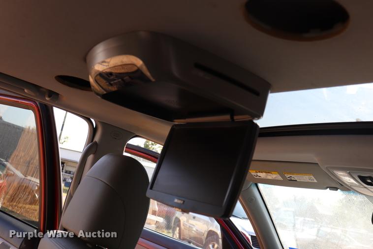 image for item DQ9261 2008 Kia Borrego SUV