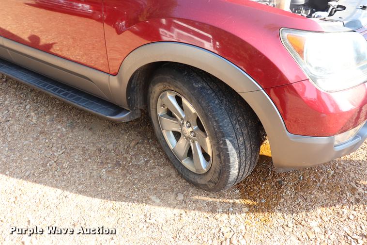 image for item DQ9261 2008 Kia Borrego SUV