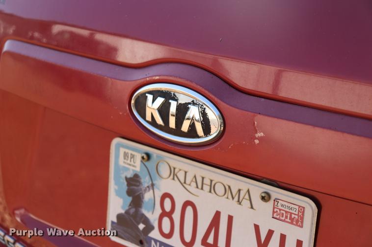 image for item DQ9261 2008 Kia Borrego SUV