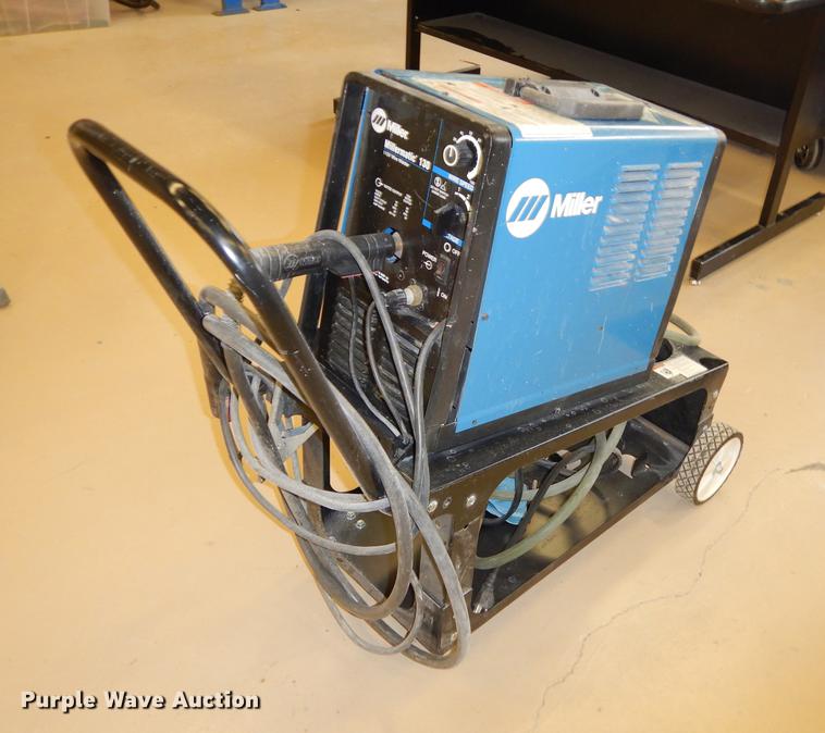 image for item DS9953 Miller Millermatic 130 wire welder