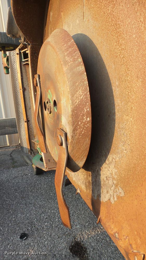 image for item EB9006 John Deere HX15 batwing rotary mower