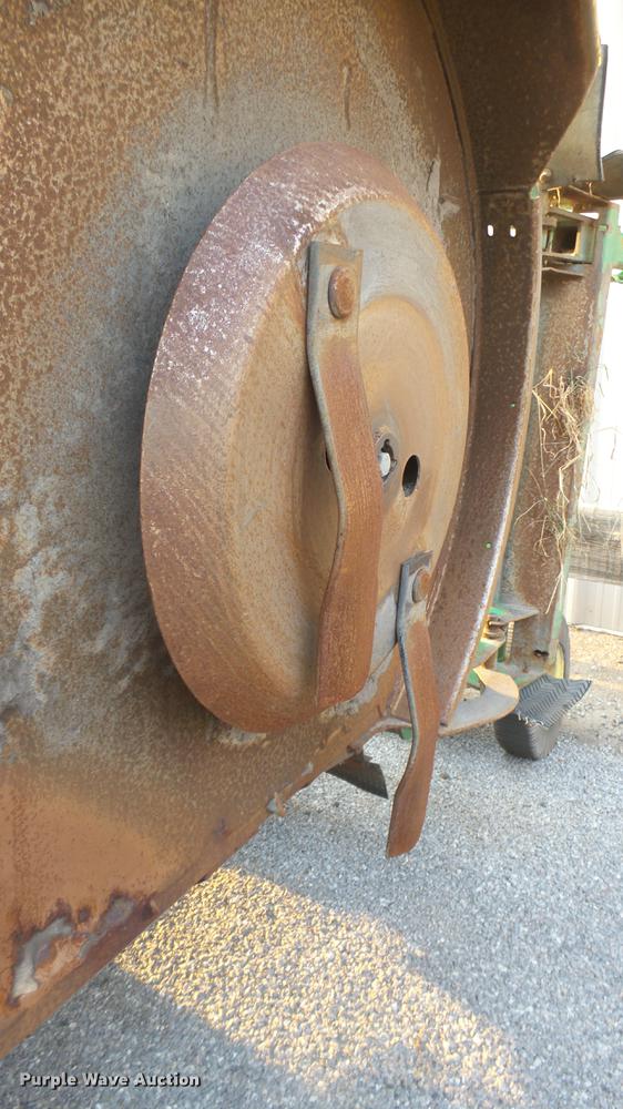 image for item EB9006 John Deere HX15 batwing rotary mower