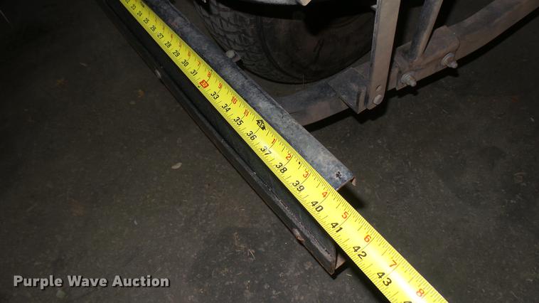 image for item EB9095 Broyhill M4100 field groomer