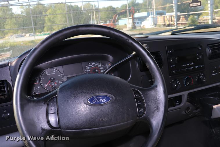 image for item ED9501 2006 Ford F250 Super Duty SuperCab pickup truck