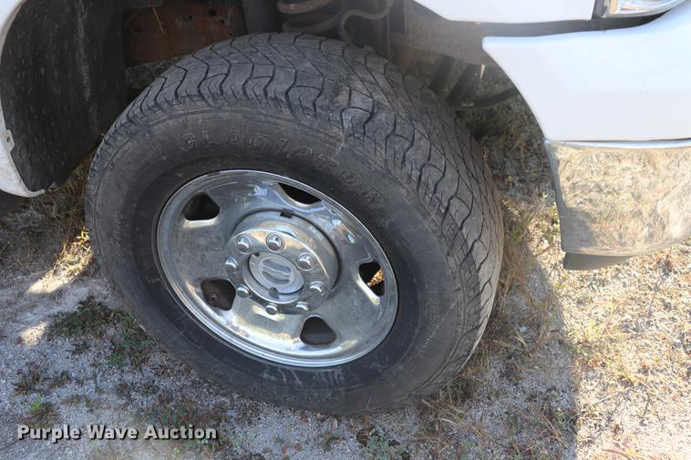 image for item ED9501 2006 Ford F250 Super Duty SuperCab pickup truck