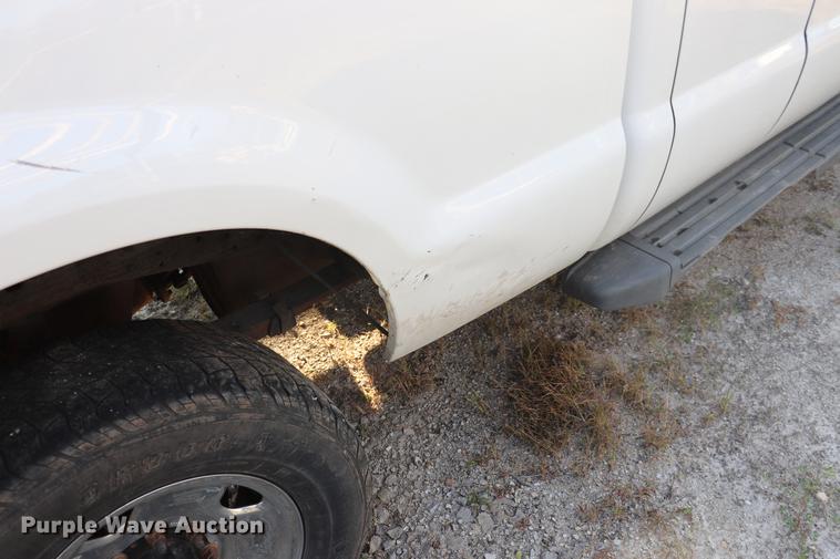 image for item ED9501 2006 Ford F250 Super Duty SuperCab pickup truck