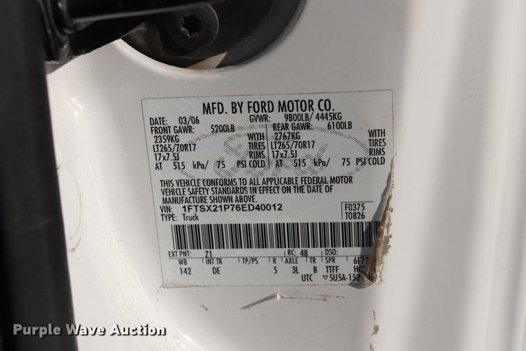 image for item ED9501 2006 Ford F250 Super Duty SuperCab pickup truck