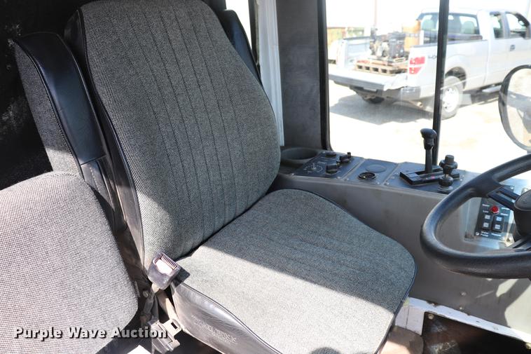 image for item ED9515 2002 Johnston 3000 street sweeper