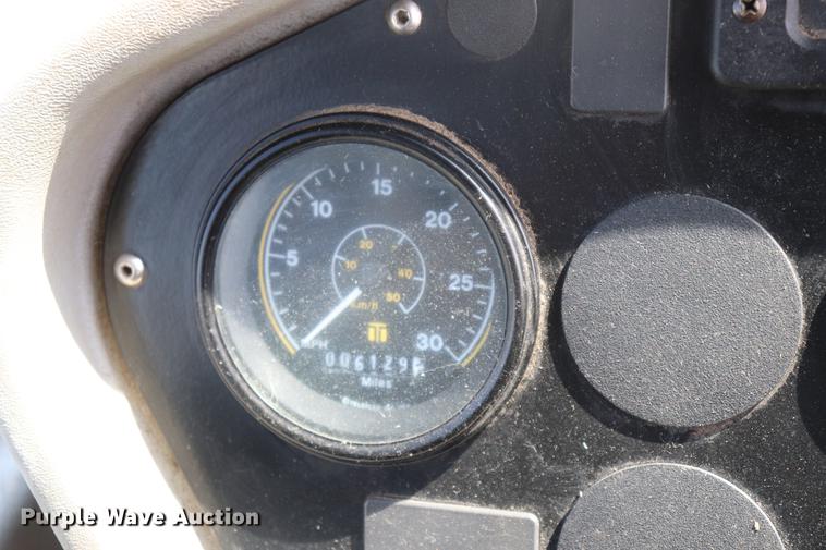 image for item ED9515 2002 Johnston 3000 street sweeper