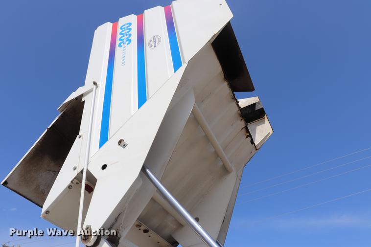 image for item ED9515 2002 Johnston 3000 street sweeper